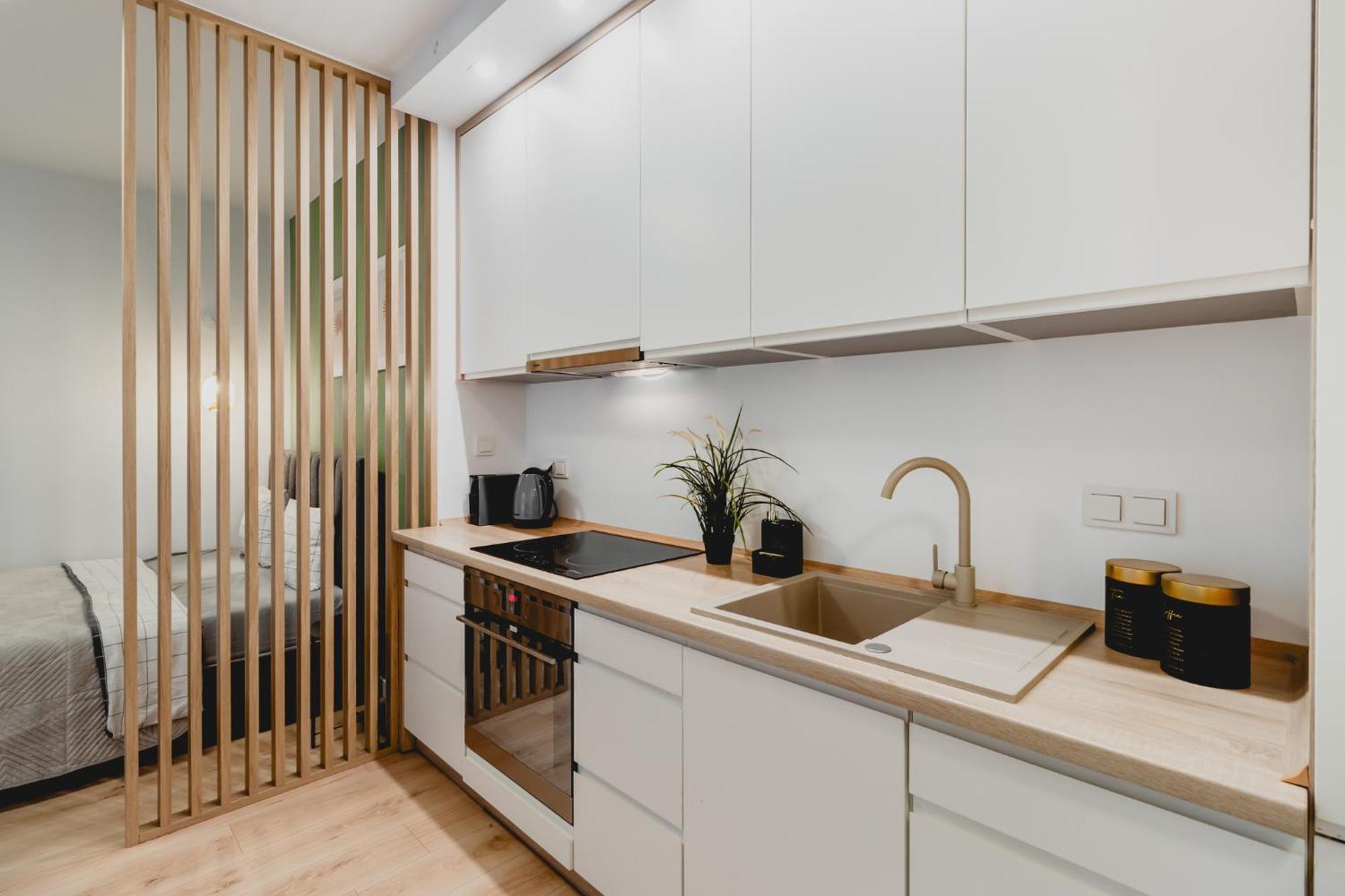 Butas Golden Warsaw&towarowa *